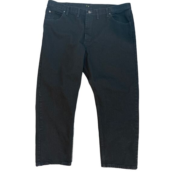 Wrangler Straight Leg Black Jean Size 44x29 - Picture 1 of 5
